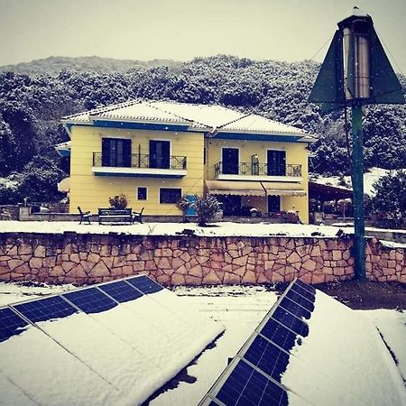 Guesthouse Bizani Neo Mpizani Exterior photo