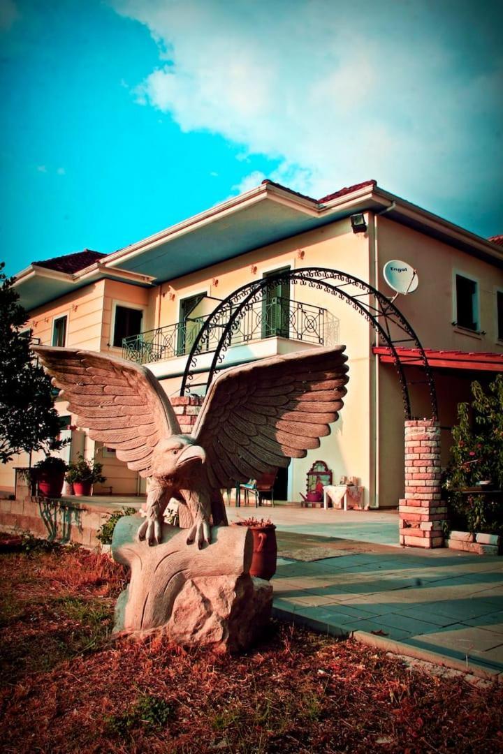 Guesthouse Bizani Neo Mpizani Exterior photo